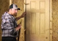 Как утеплить входную деревянную дверь?