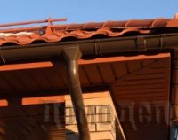 Водостоки для крыши – альтернативные водосливы и желоба